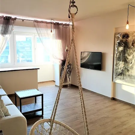 Ruby Globe Apartment Bucharest